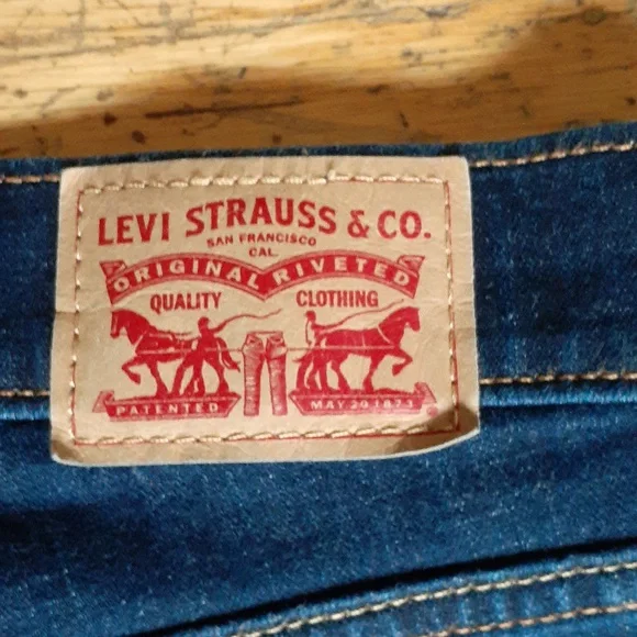 Levi's Women's Boot Cut Jeans - Dark Blue - Picture 5 of 5